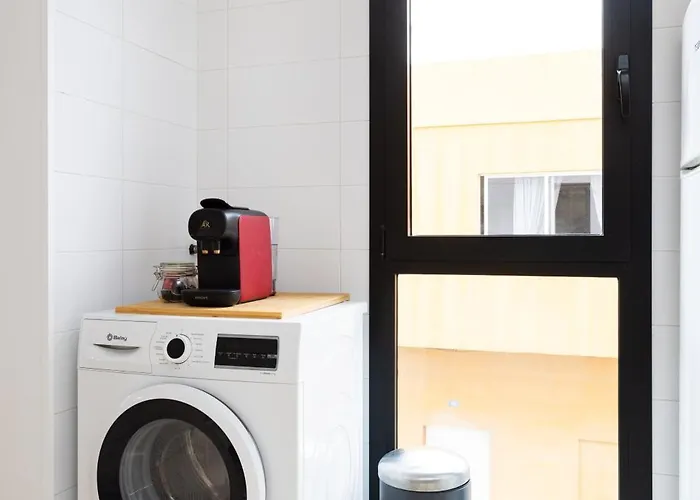 アパート Art By Sunkeyrents