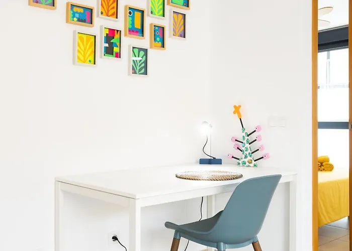 アパート Art By Sunkeyrents